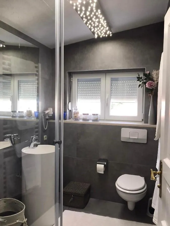 Villa Diana Kastela Apartment