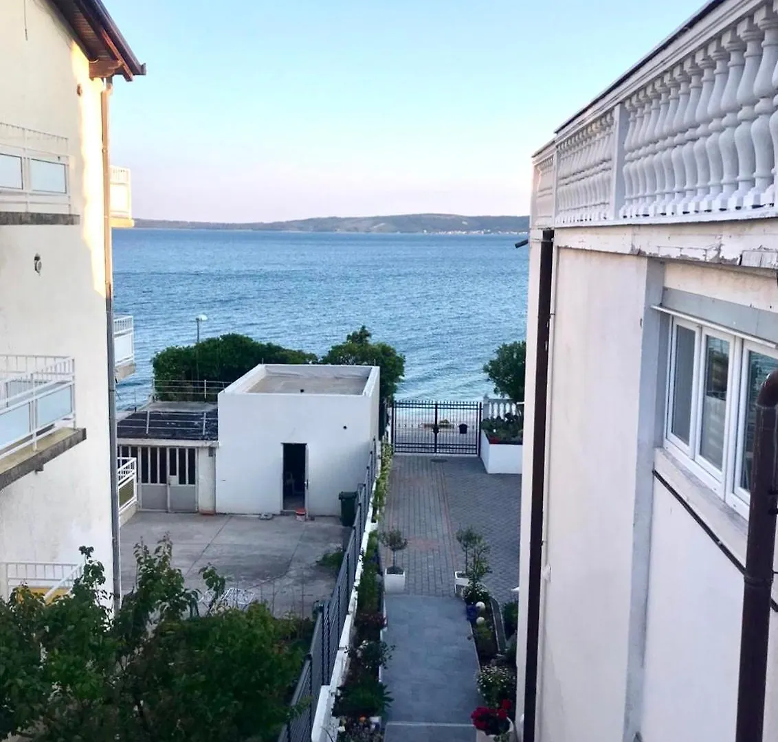 Villa Diana Kastela 0*,  Croatia
