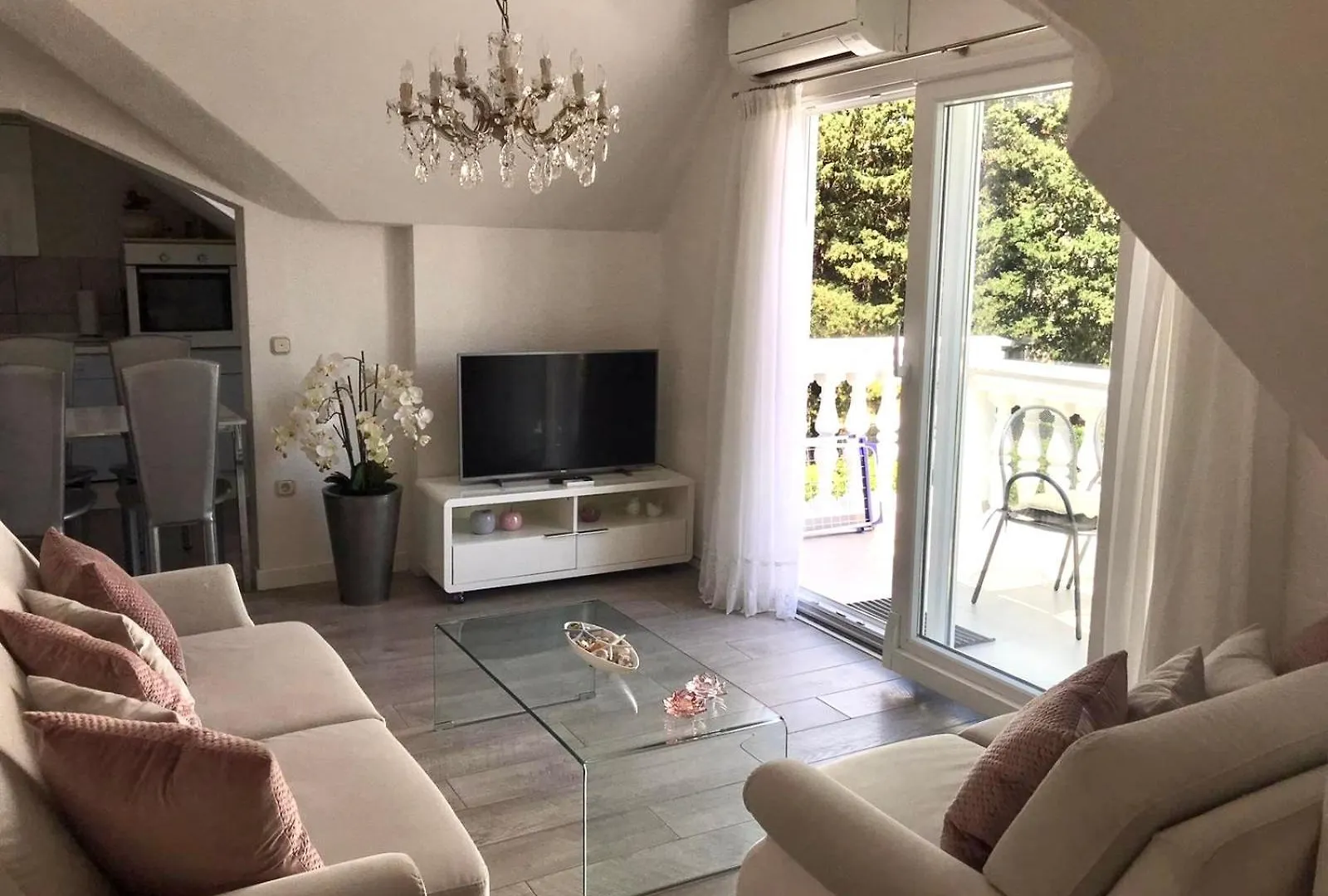 Apartment Villa Diana Kastela