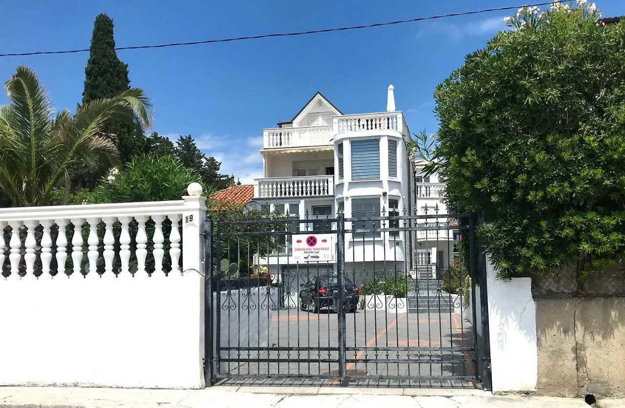 Villa Diana Kastela